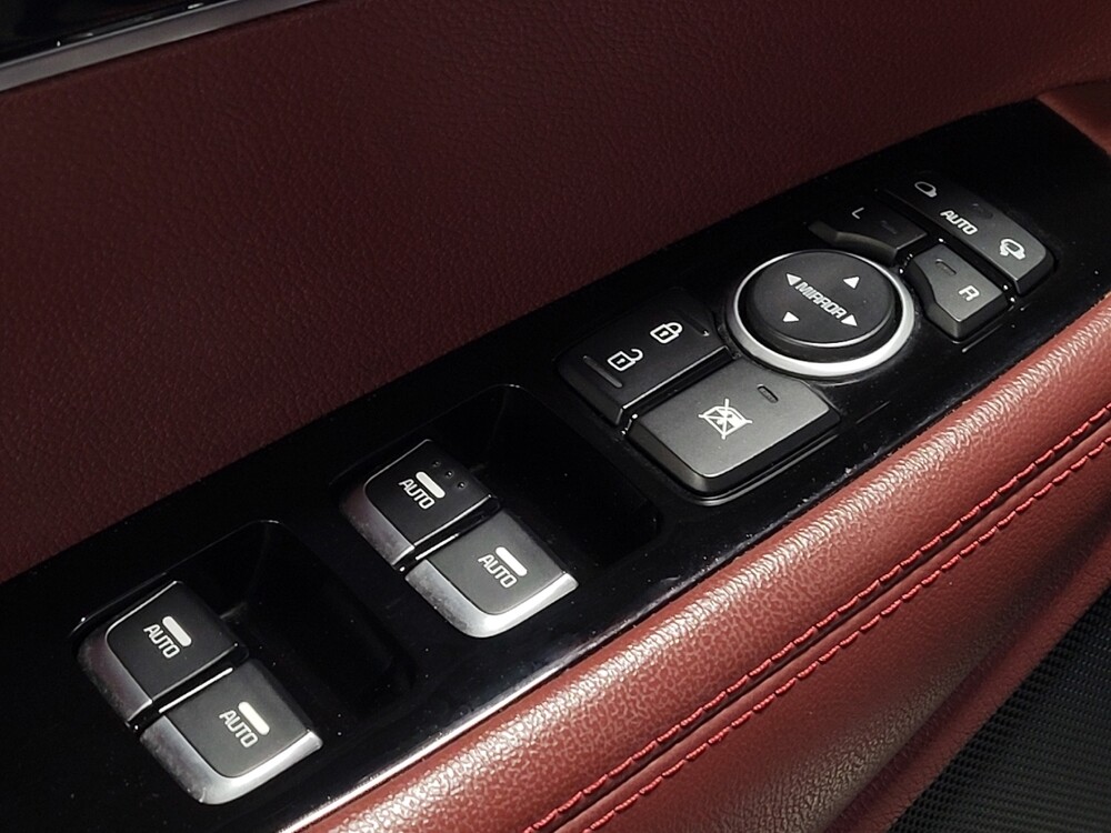 2018 Kia Sorento in Pensacola, FL 32505 - 18134060 27