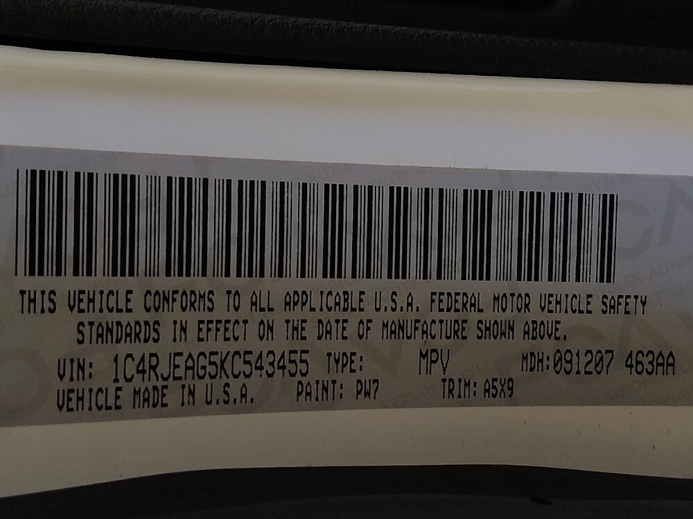 2019 Jeep Grand Cherokee in Lauderdale Lakes, FL 33313 - 18134064 33