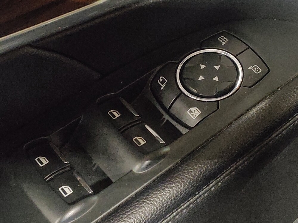 2016 Ford Explorer in Miami, FL 33157 - 18134067 27