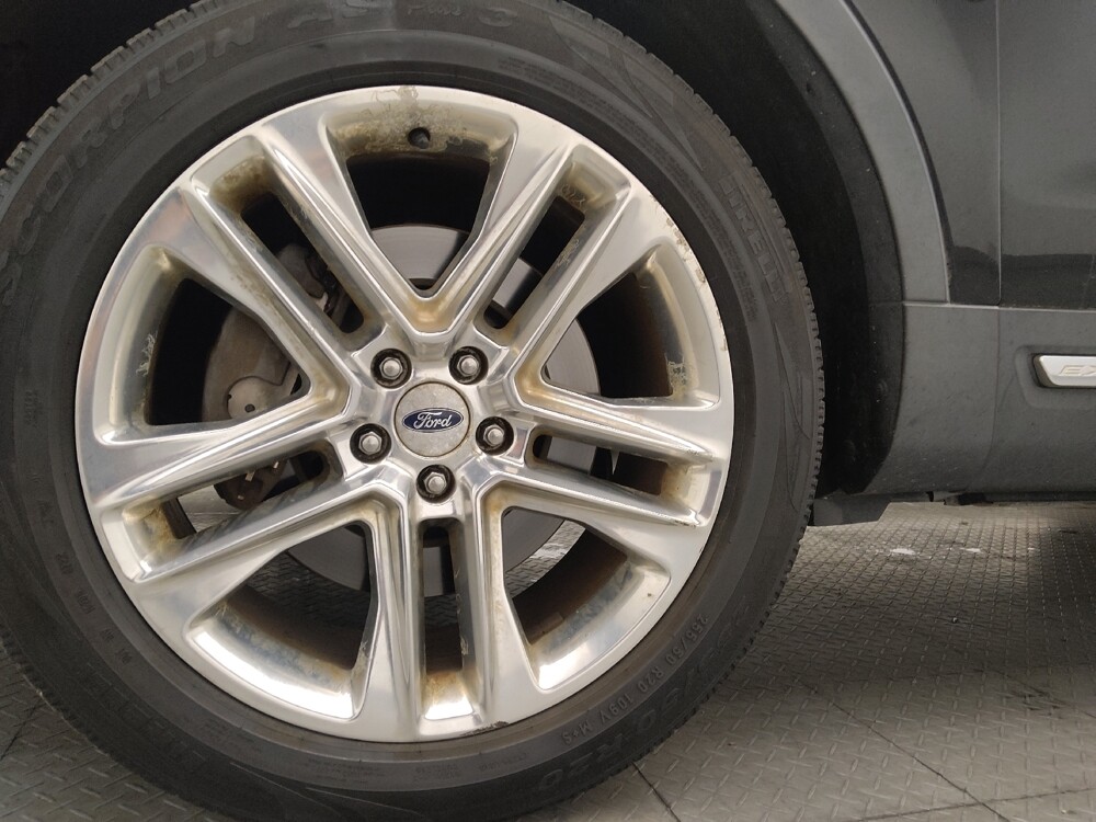 2016 Ford Explorer in Miami, FL 33157 - 18134067 31