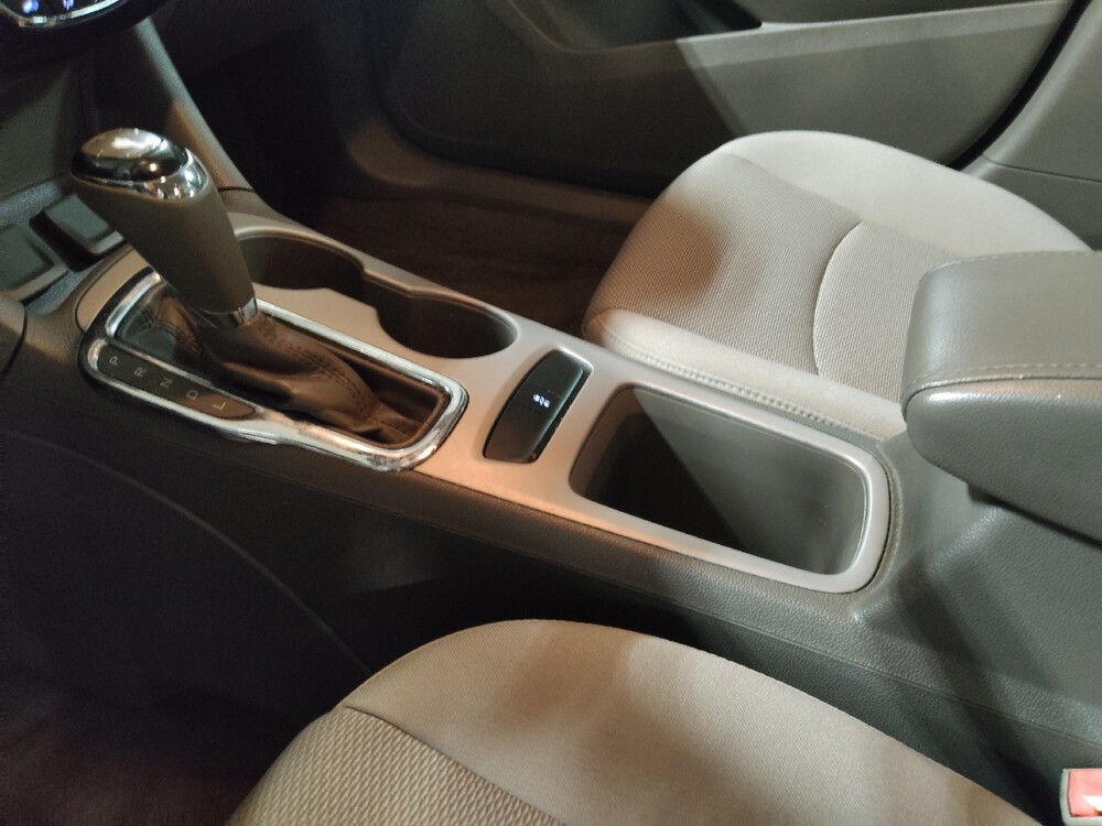 2017 Chevrolet Cruze in Savannah, GA 31419 - 18134084 26