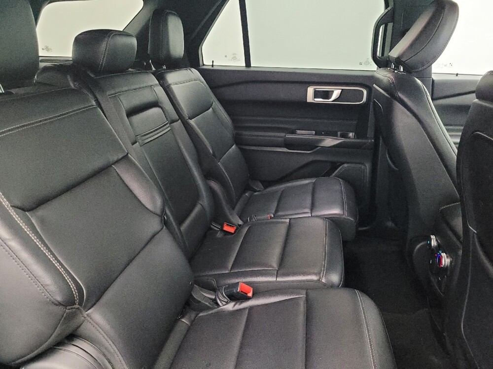 2020 Ford Explorer in Gainesville, FL 32609 - 18134085 19