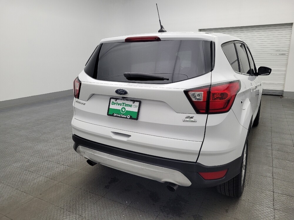 2019 Ford Escape in Jacksonville, FL 32210 - 18134093 7