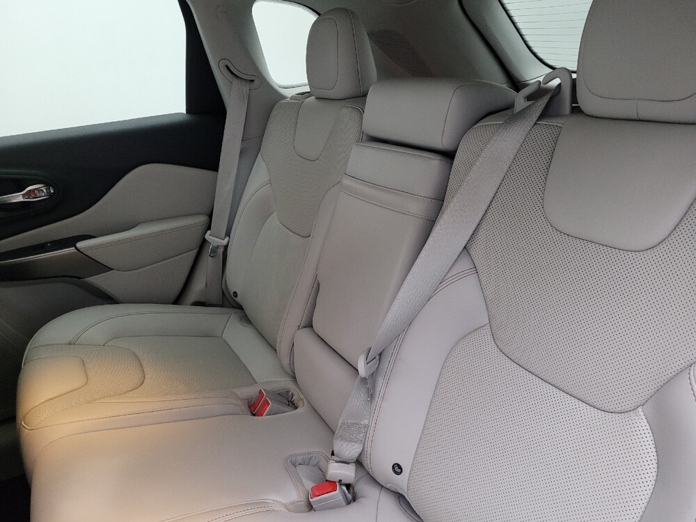 2019 Jeep Cherokee in Jacksonville, FL 32210 - 18134094 18