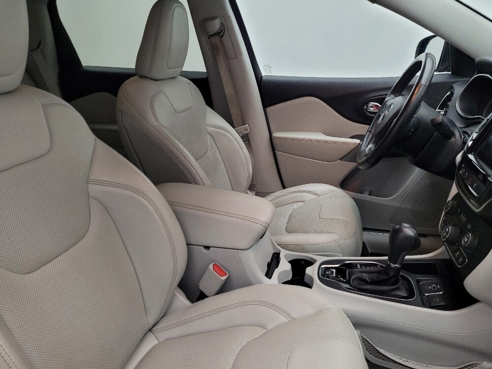 2019 Jeep Cherokee in Jacksonville, FL 32210 - 18134094 21