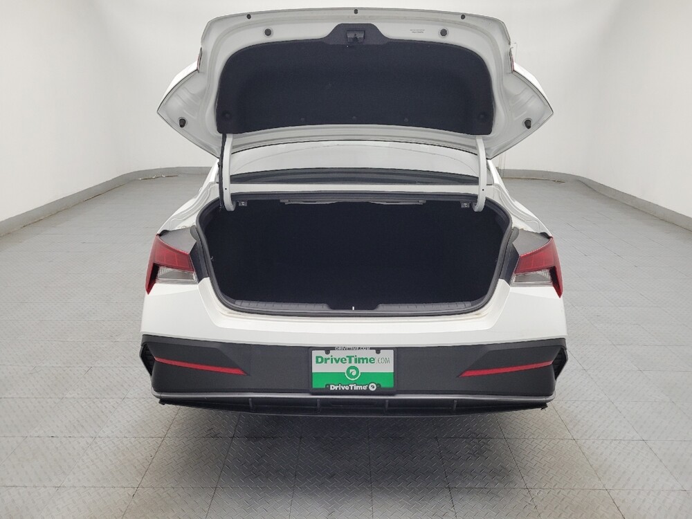 2025 Hyundai Elantra in Salem, VA 24153 - 18134101 29