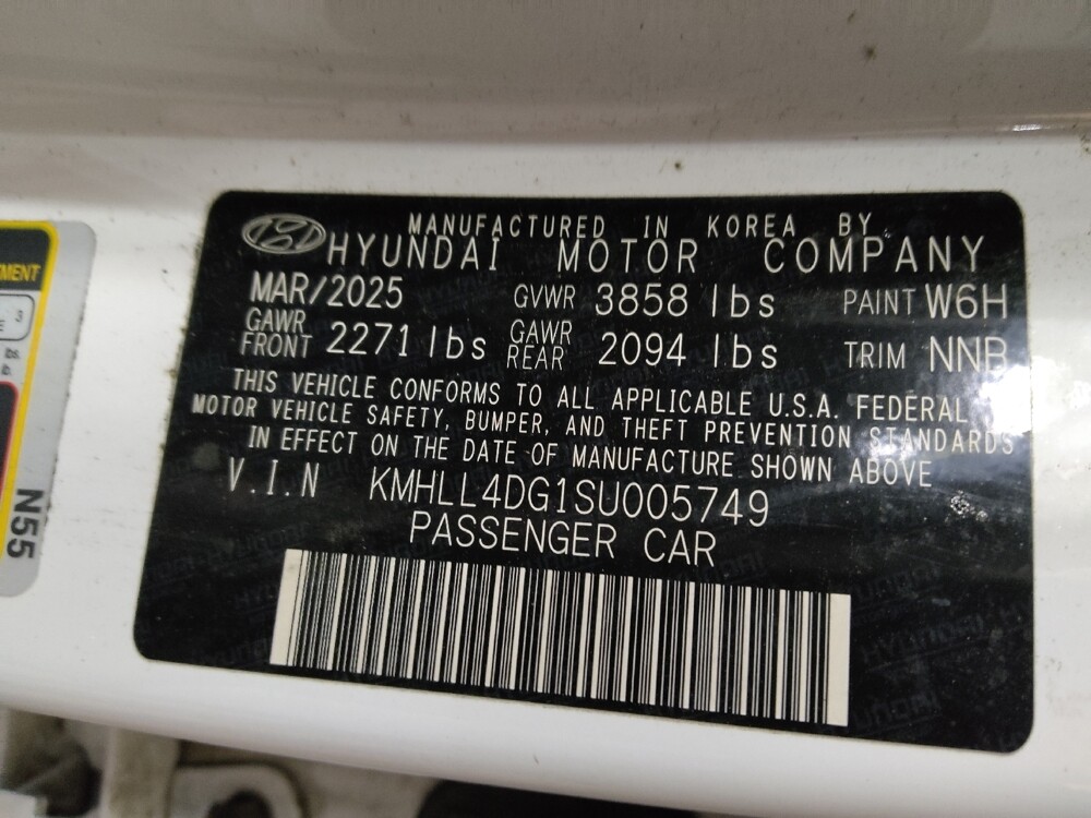 2025 Hyundai Elantra in Salem, VA 24153 - 18134101 33