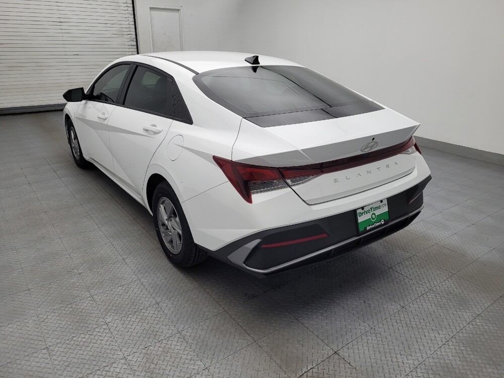 2025 Hyundai Elantra in Salem, VA 24153 - 18134101 5
