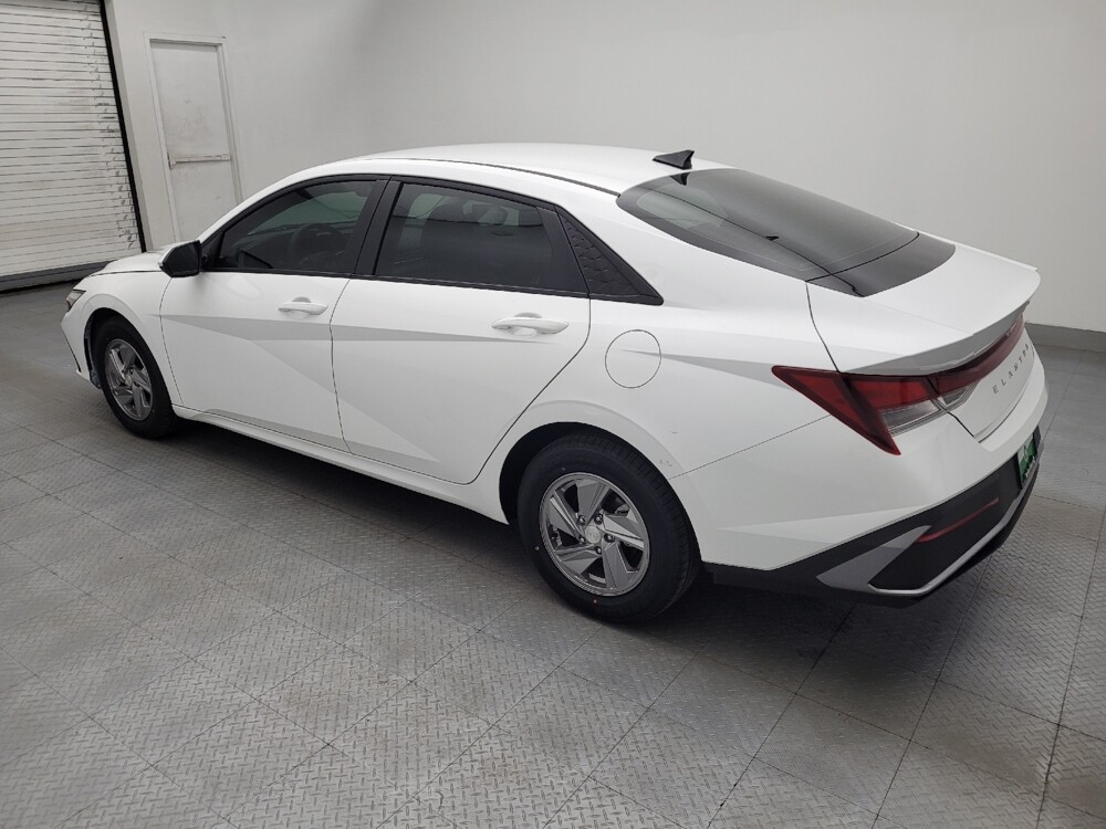 2025 Hyundai Elantra in Salem, VA 24153 - 18134101 3