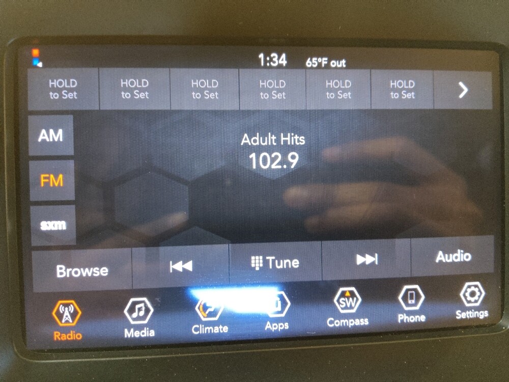 2019 Jeep Cherokee in Greenville, NC 27834 - 18134125 25