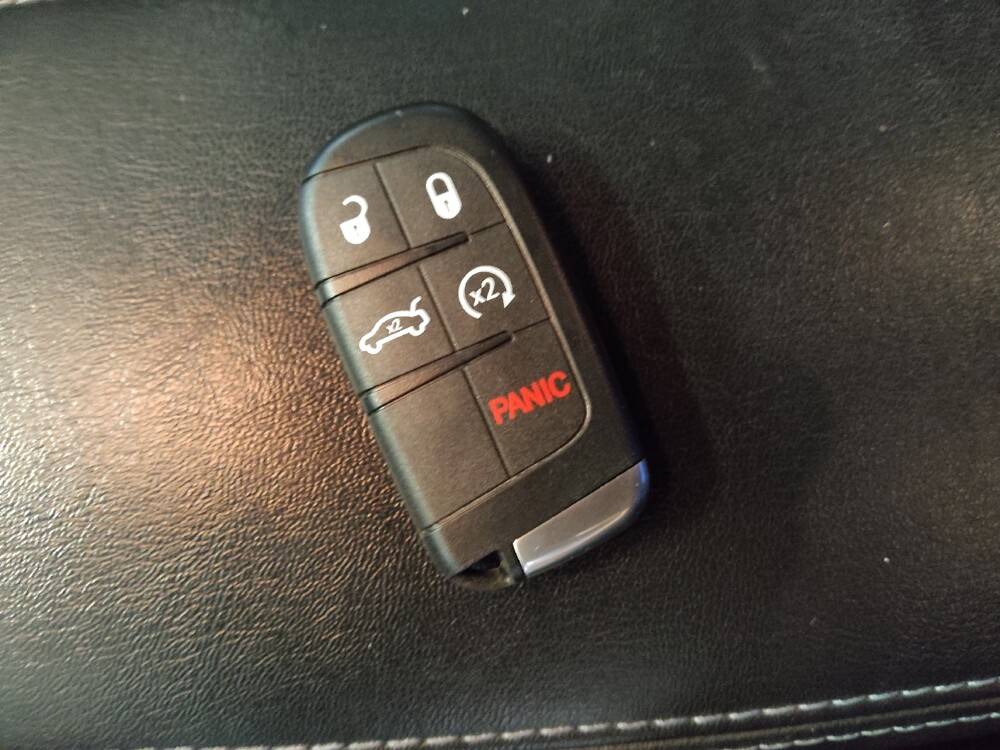 2019 Jeep Cherokee in Greenville, NC 27834 - 18134125 32