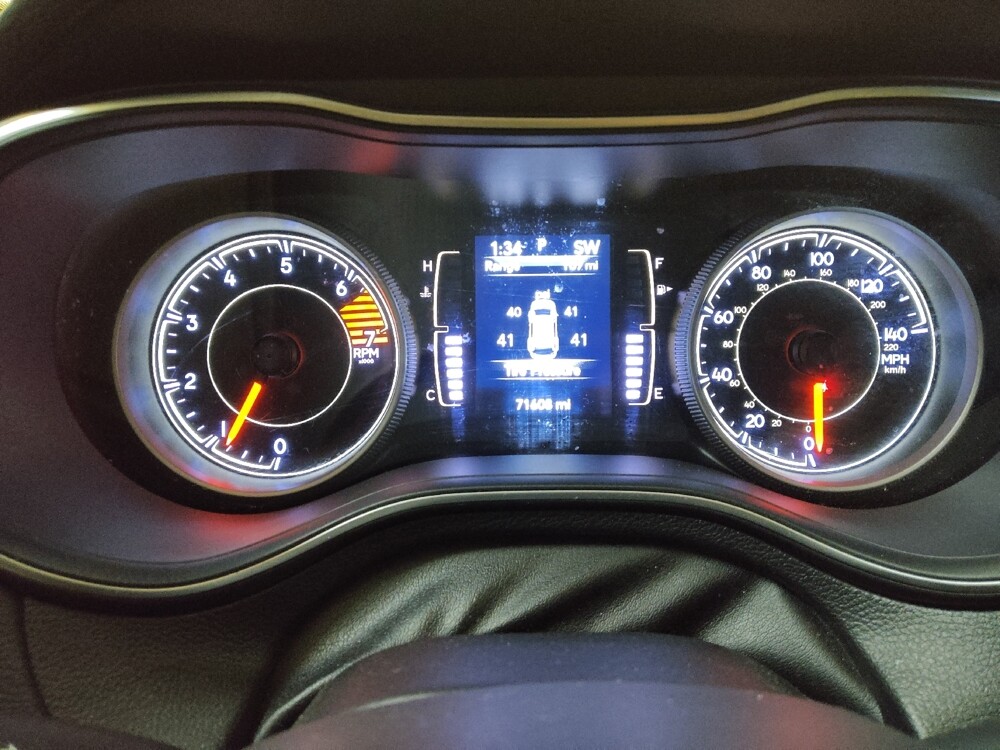 2019 Jeep Cherokee in Greenville, NC 27834 - 18134125 23