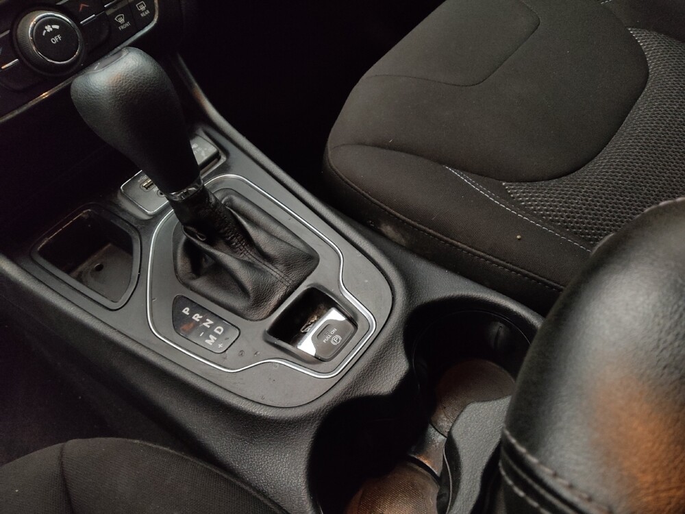 2020 Jeep Cherokee in Lakewood, CO 80215 - 18134135 26