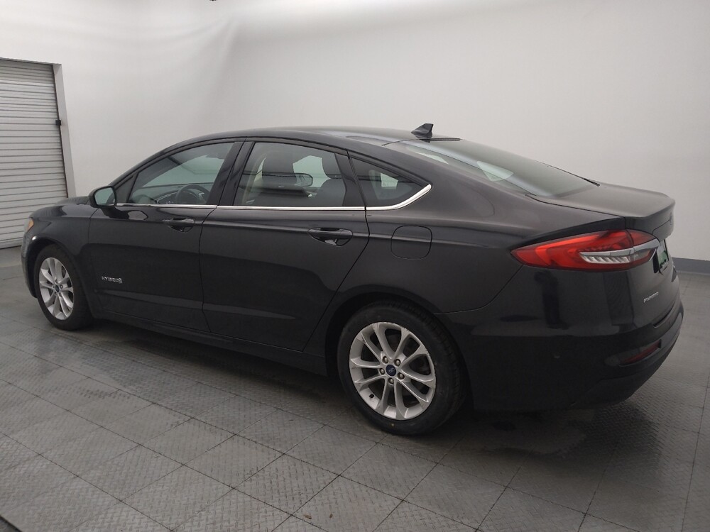 2019 Ford Fusion in Live Oak, TX 78233 - 18134147 3