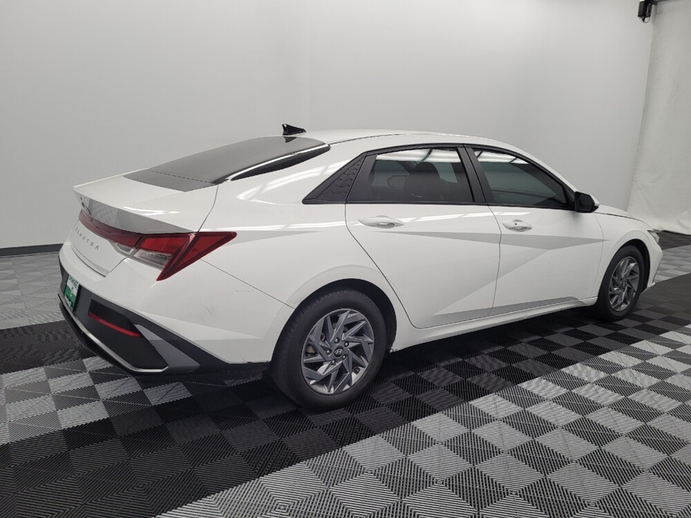 2024 Hyundai Elantra in Houston, TX 77034 - 18134153 10
