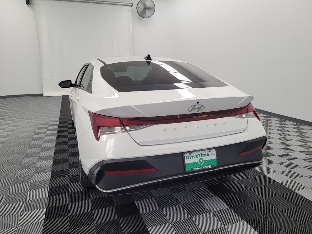 2024 Hyundai Elantra in Houston, TX 77034 - 18134153 6