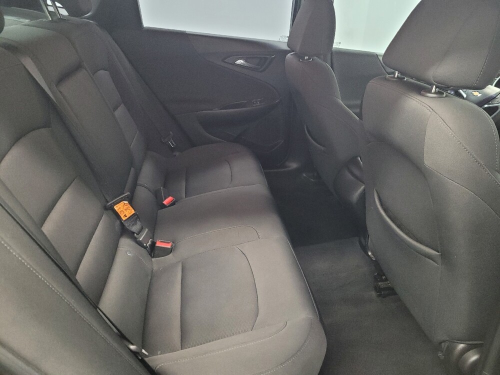 2018 Chevrolet Malibu in Houston, TX 77034 - 18134154 19