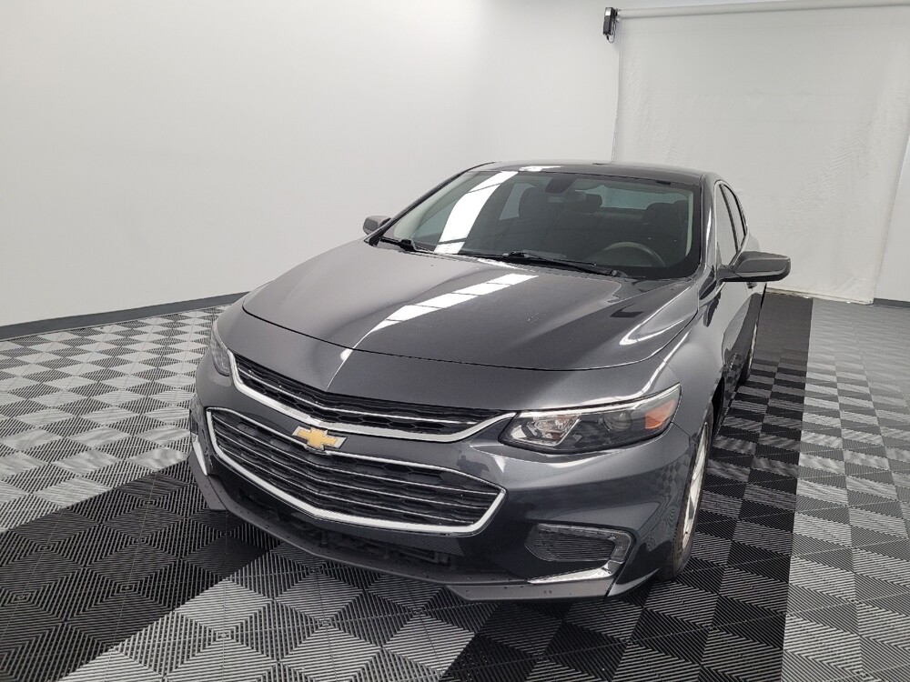 2018 Chevrolet Malibu in Houston, TX 77034 - 18134154 15