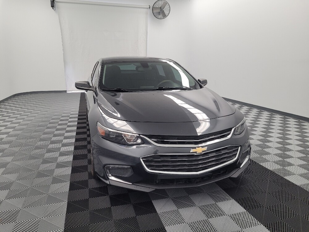2018 Chevrolet Malibu in Houston, TX 77034 - 18134154 14
