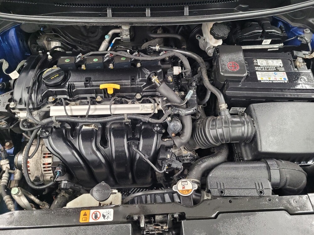 2018 Kia Forte in Houston, TX 77034 - 18134155 30