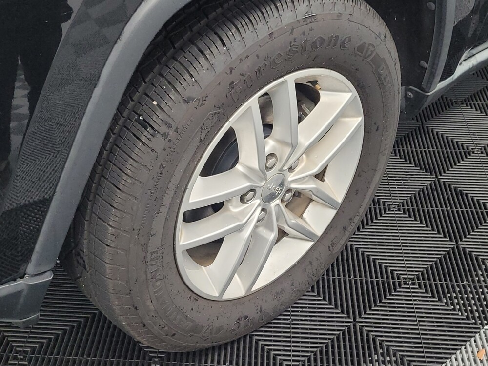 2017 Jeep Grand Cherokee in Houston, TX 77034 - 18134158 31