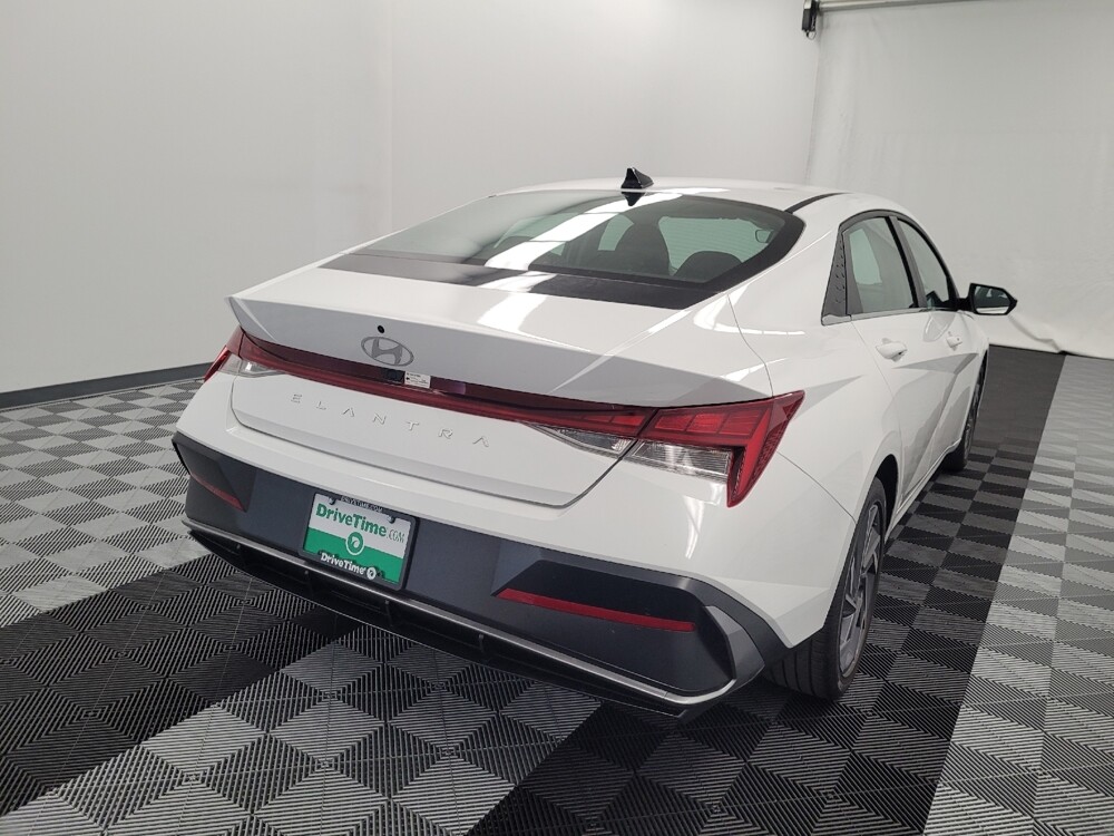 2025 Hyundai Elantra in Houston, TX 77034 - 18134164 7