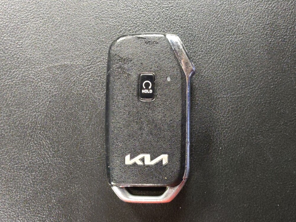 2022 Kia Sorento in Houston, TX 77074 - 18134173 32