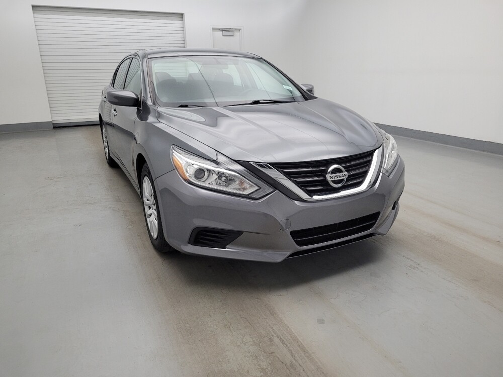 2016 Nissan Altima in Toledo, OH 43617 - 18134195 14