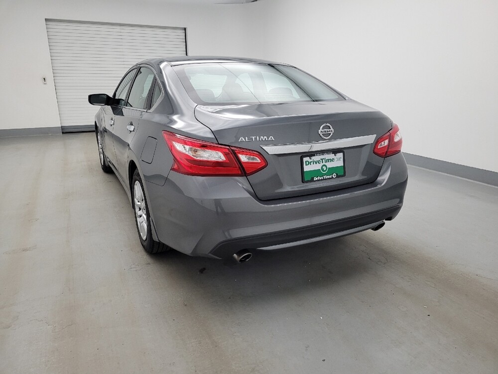 2016 Nissan Altima in Toledo, OH 43617 - 18134195 6
