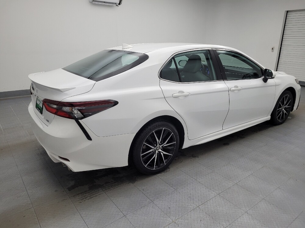 2022 Toyota Camry in Toledo, OH 43617 - 18134198 10