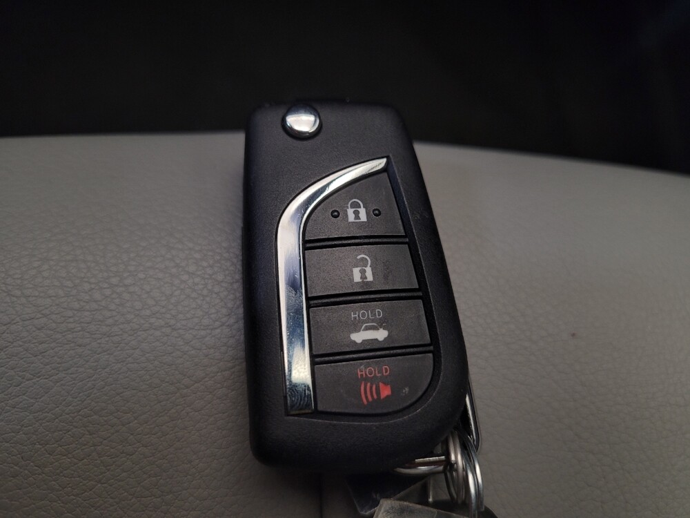 2022 Toyota Camry in Toledo, OH 43617 - 18134198 32