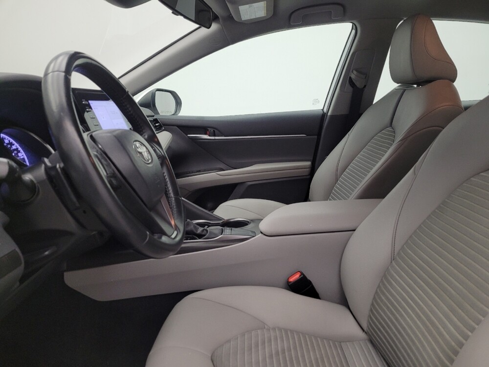 2022 Toyota Camry in Toledo, OH 43617 - 18134198 17