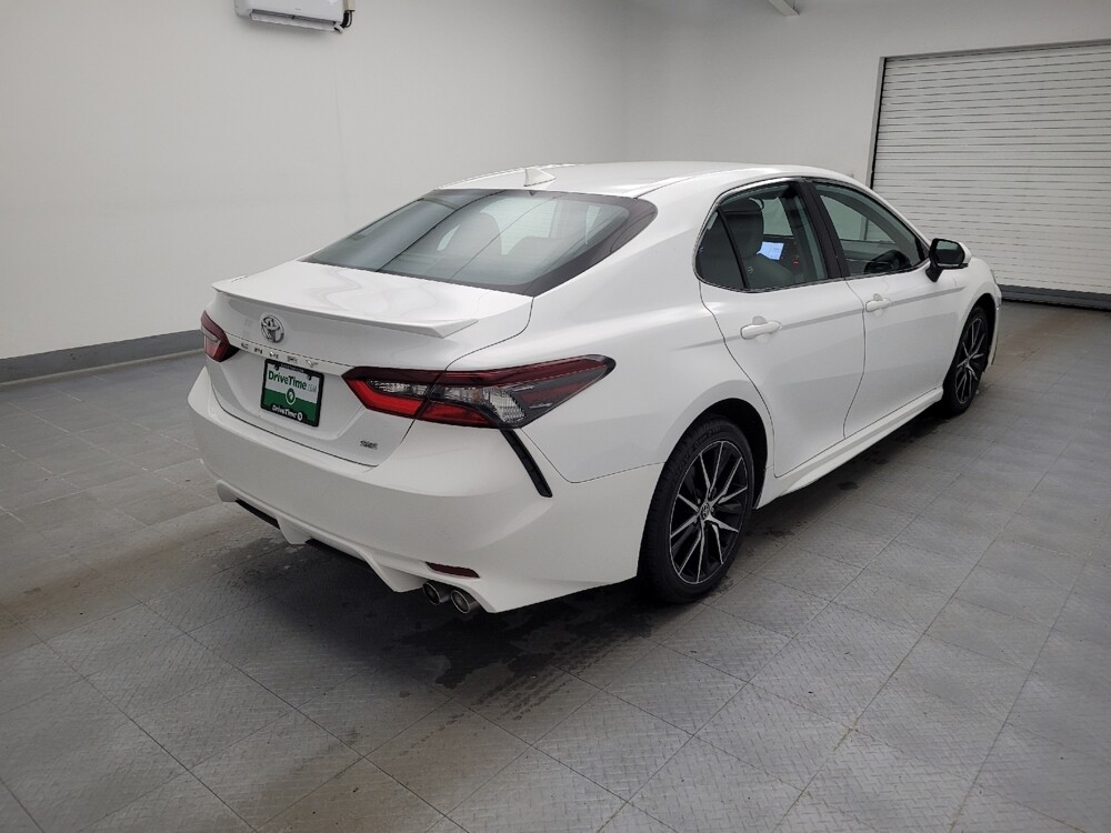 2022 Toyota Camry in Toledo, OH 43617 - 18134198 9