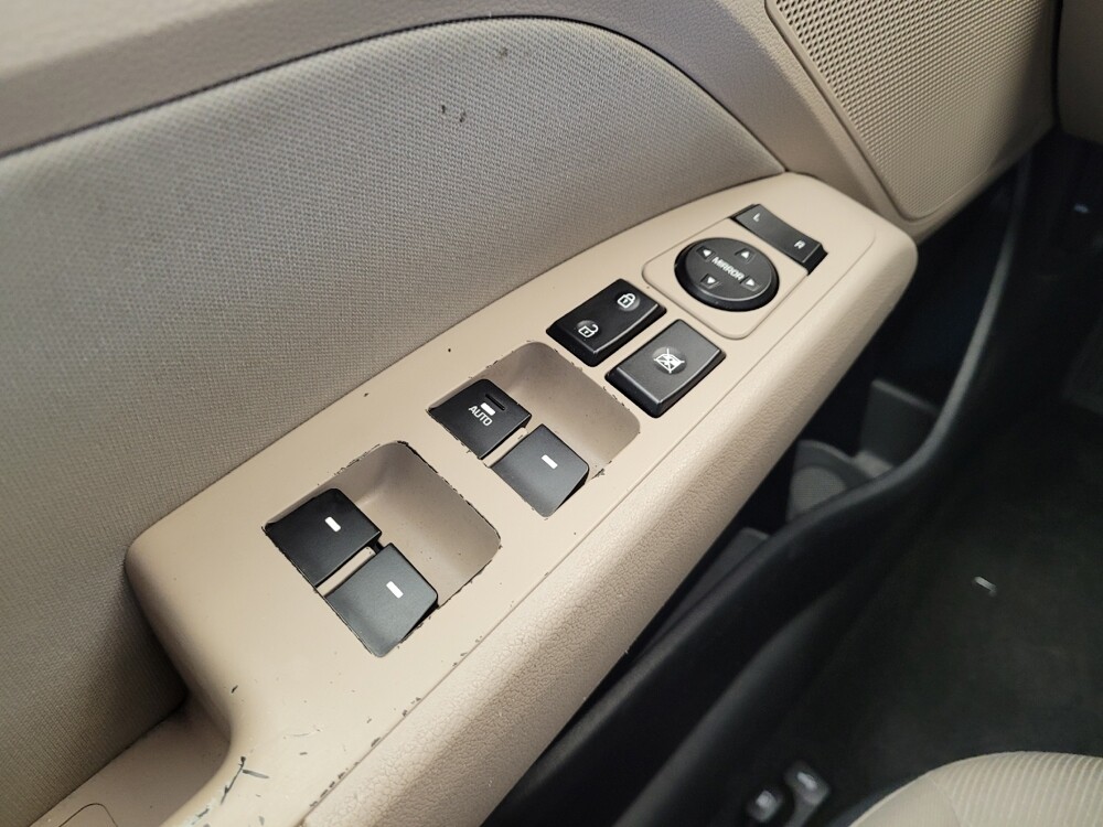 2017 Hyundai Elantra in Toledo, OH 43617 - 18134201 27