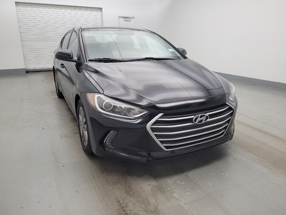 2017 Hyundai Elantra in Toledo, OH 43617 - 18134201 14