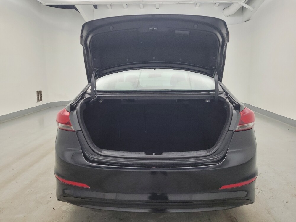 2017 Hyundai Elantra in Toledo, OH 43617 - 18134201 29