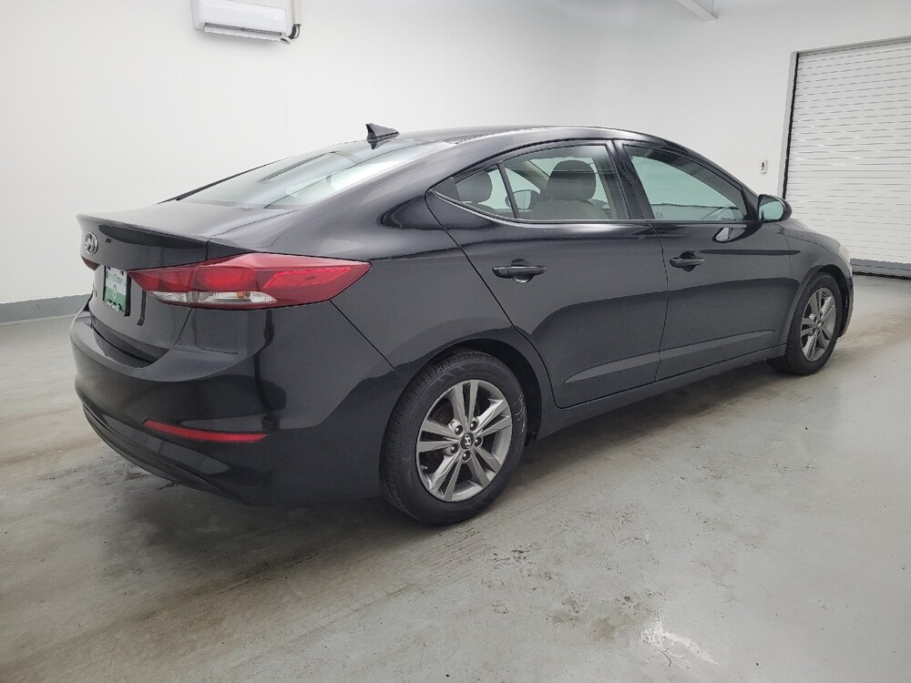 2017 Hyundai Elantra in Toledo, OH 43617 - 18134201 10