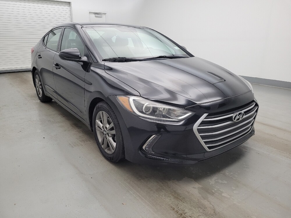 2017 Hyundai Elantra in Toledo, OH 43617 - 18134201 13