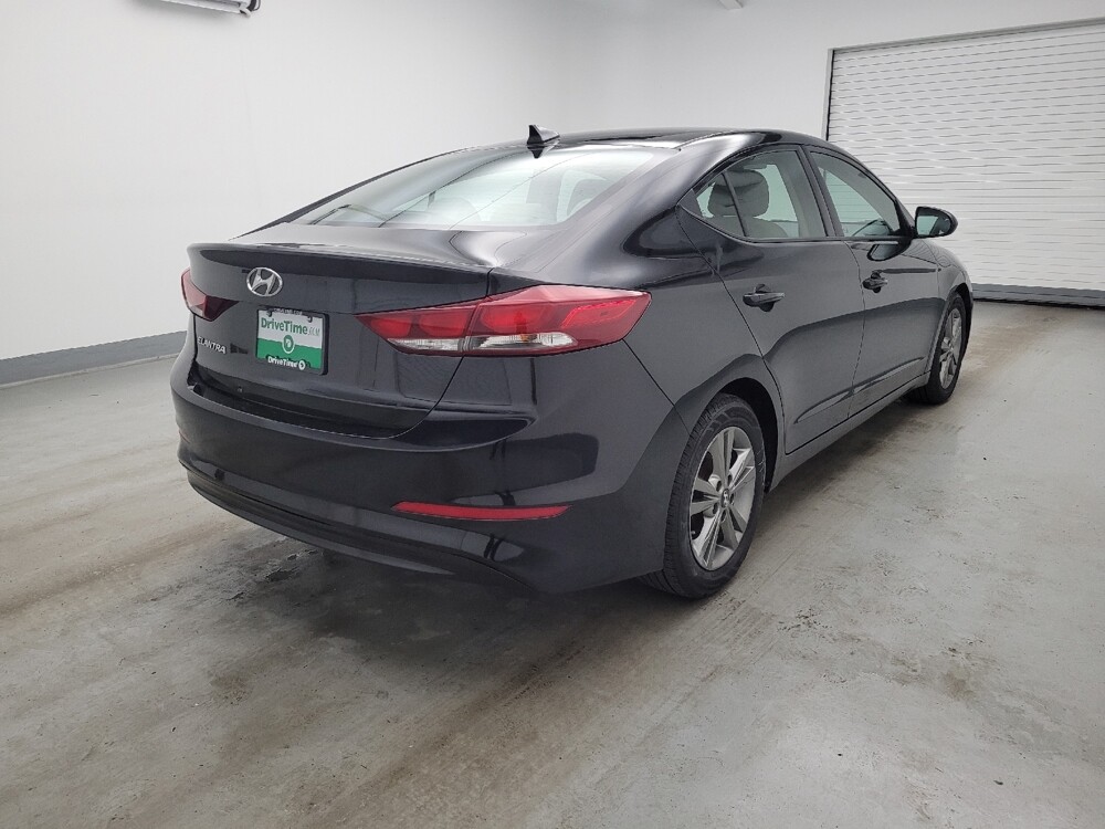 2017 Hyundai Elantra in Toledo, OH 43617 - 18134201 9