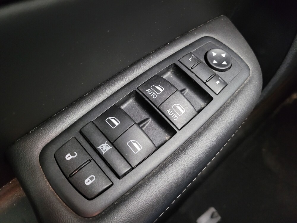 2015 Chrysler 200 in Taylor, MI 48180 - 18134204 27