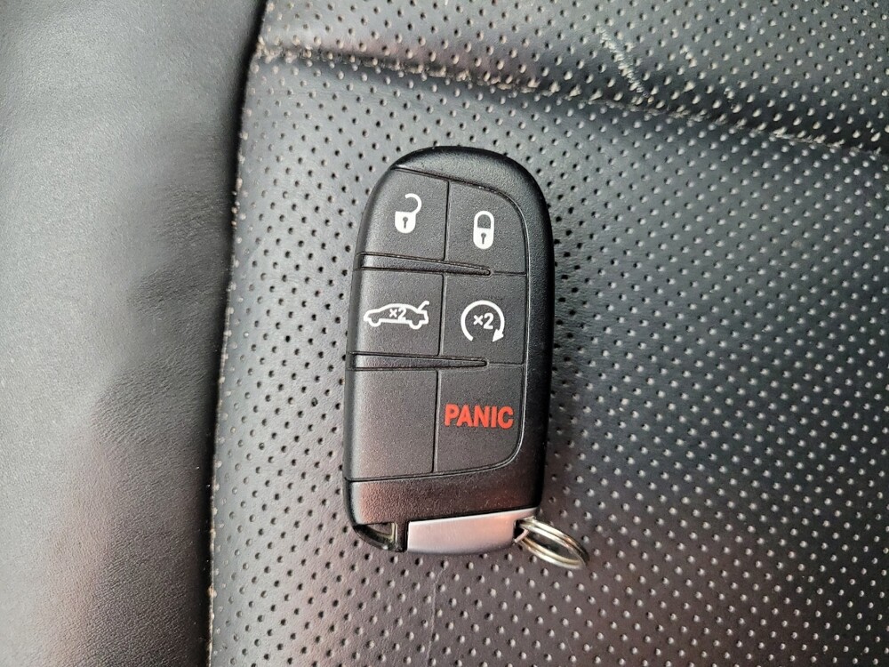 2015 Chrysler 200 in Taylor, MI 48180 - 18134204 32