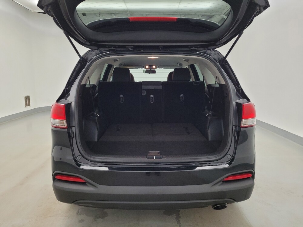 2018 Kia Sorento in Fairfield, OH 45014 - 18134205 29