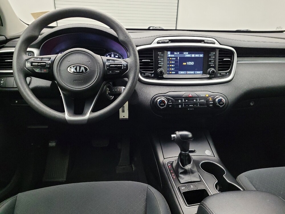 2018 Kia Sorento in Fairfield, OH 45014 - 18134205 22