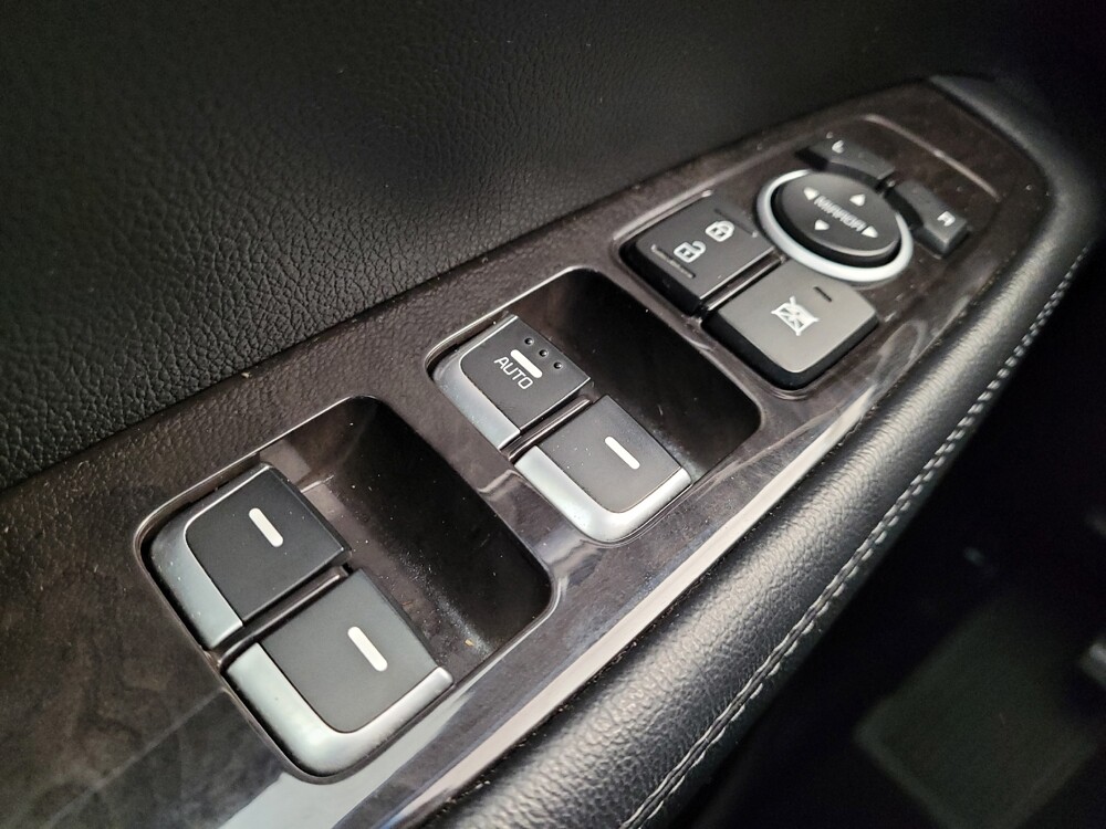 2018 Kia Sorento in Fairfield, OH 45014 - 18134205 27