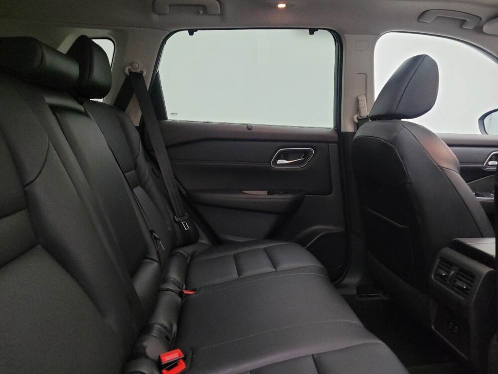 2021 Nissan Rogue in Toledo, OH 43617 - 18134206 19