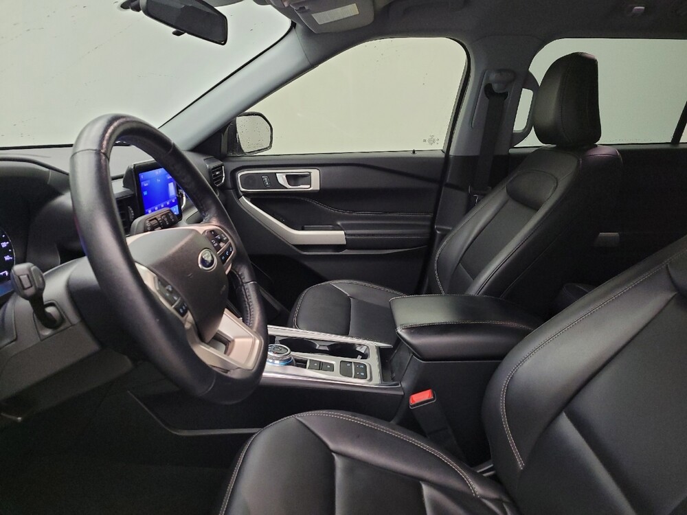 2022 Ford Explorer in Fairfield, OH 45014 - 18134207 17