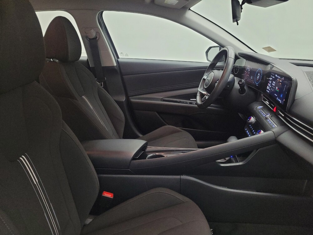 2023 Hyundai Elantra in Toledo, OH 43617 - 18134208 21