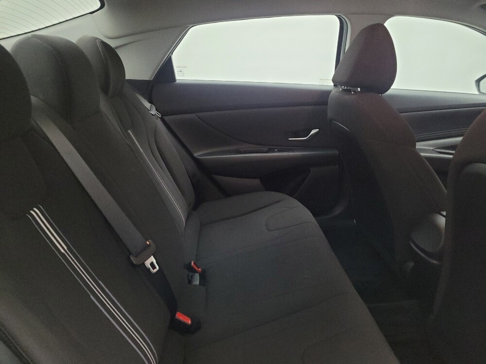 2023 Hyundai Elantra in Toledo, OH 43617 - 18134208 19