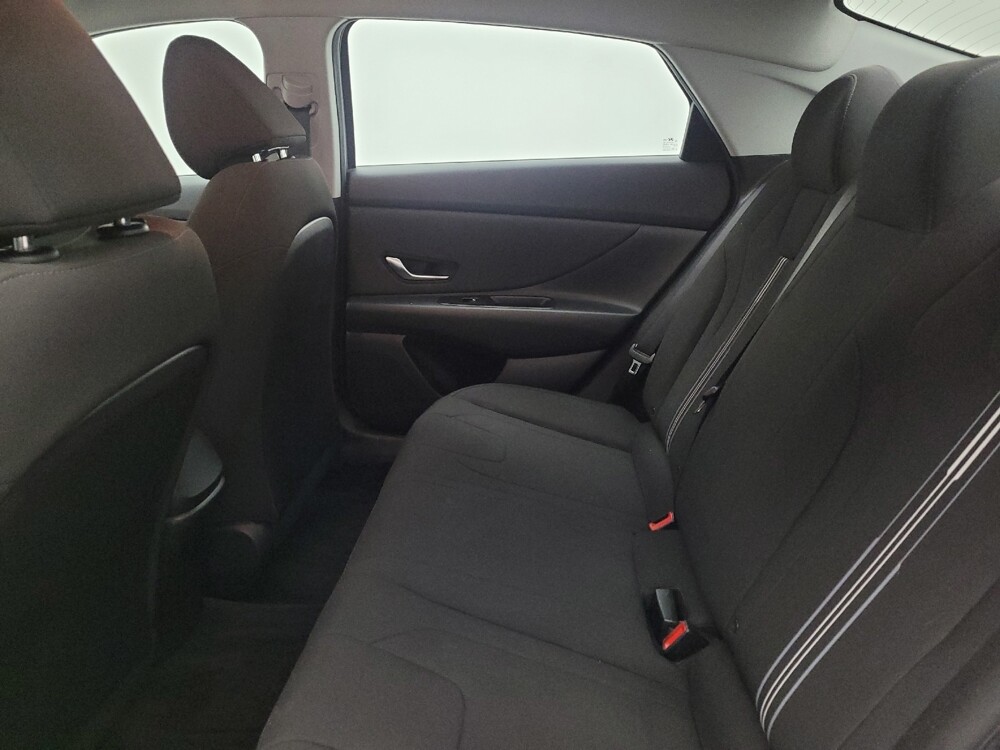 2023 Hyundai Elantra in Toledo, OH 43617 - 18134208 18