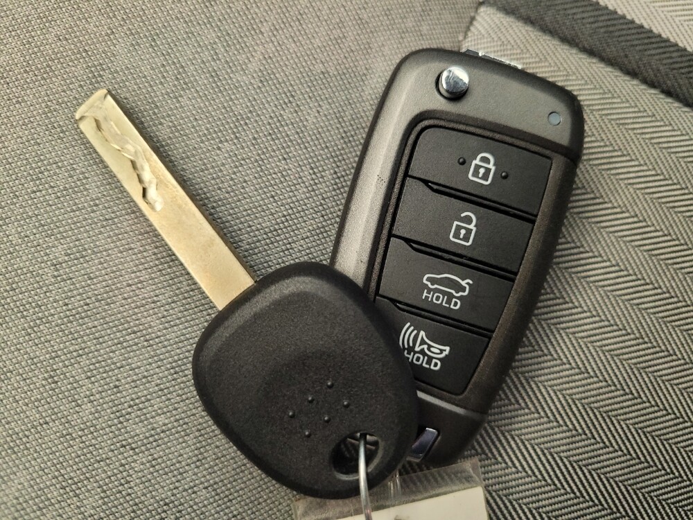 2022 Hyundai Sonata in Cincinnati, OH 45255 - 18134214 32